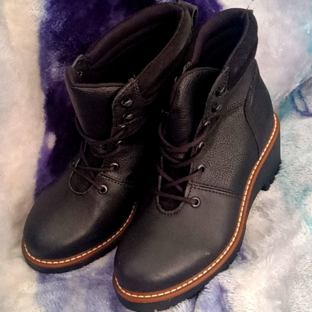 Black boots
